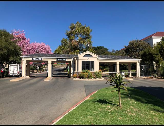 355M² OFFICE TO LET IN WIERDA VALLEY
